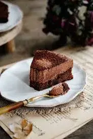 Gâteau mousse au chocolat gourmand proposé par la pâtisserie ESENGO à Brazzaville